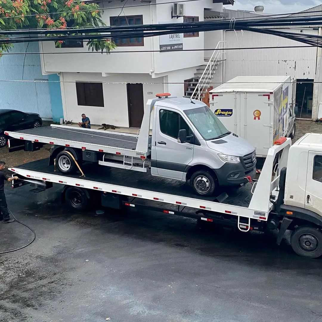 Guincho com Sprinter na plataforma Machado